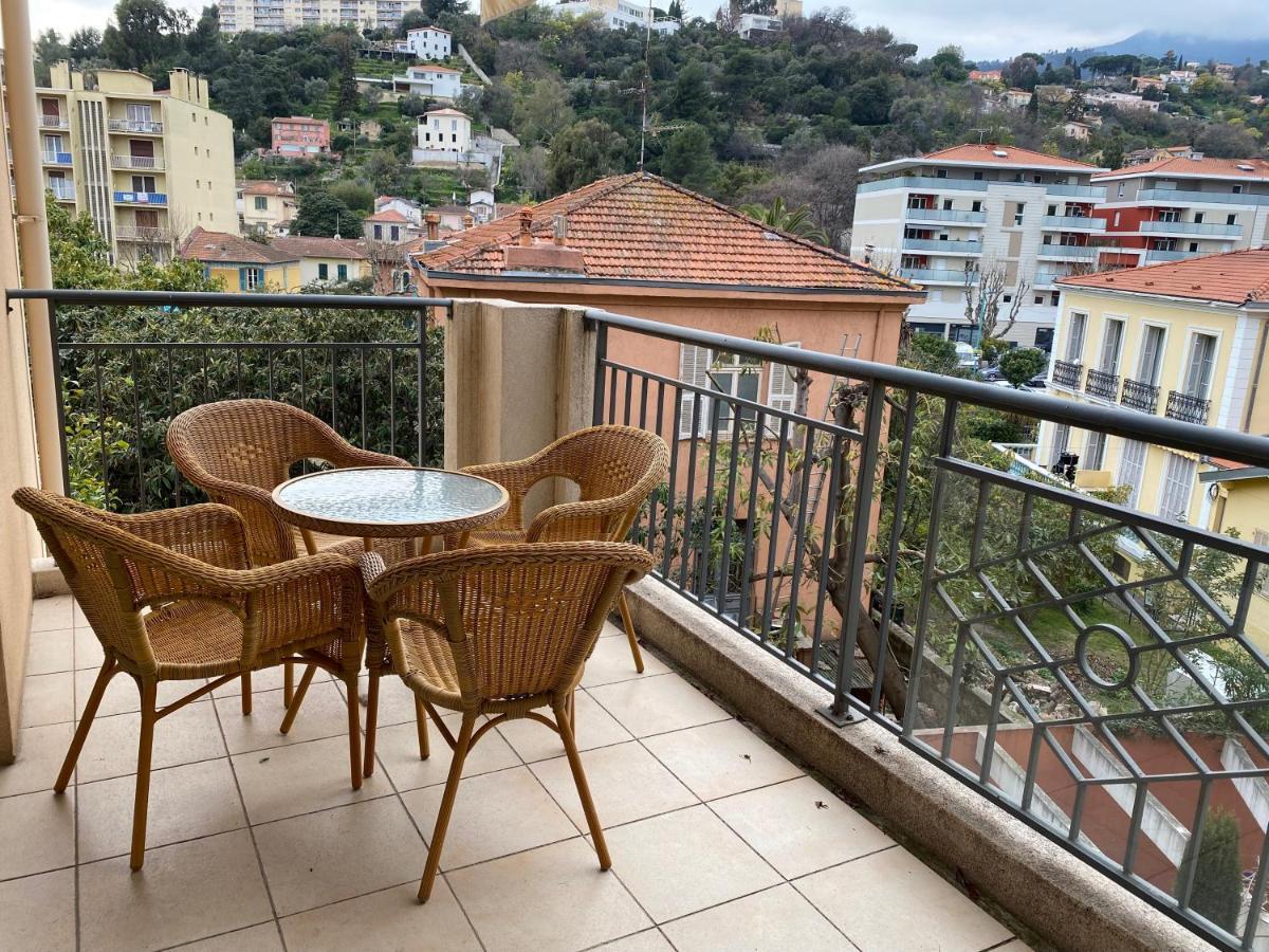 Beau 3 P. Parfaitement Situe Et Place De Parking A Disposition Apartment